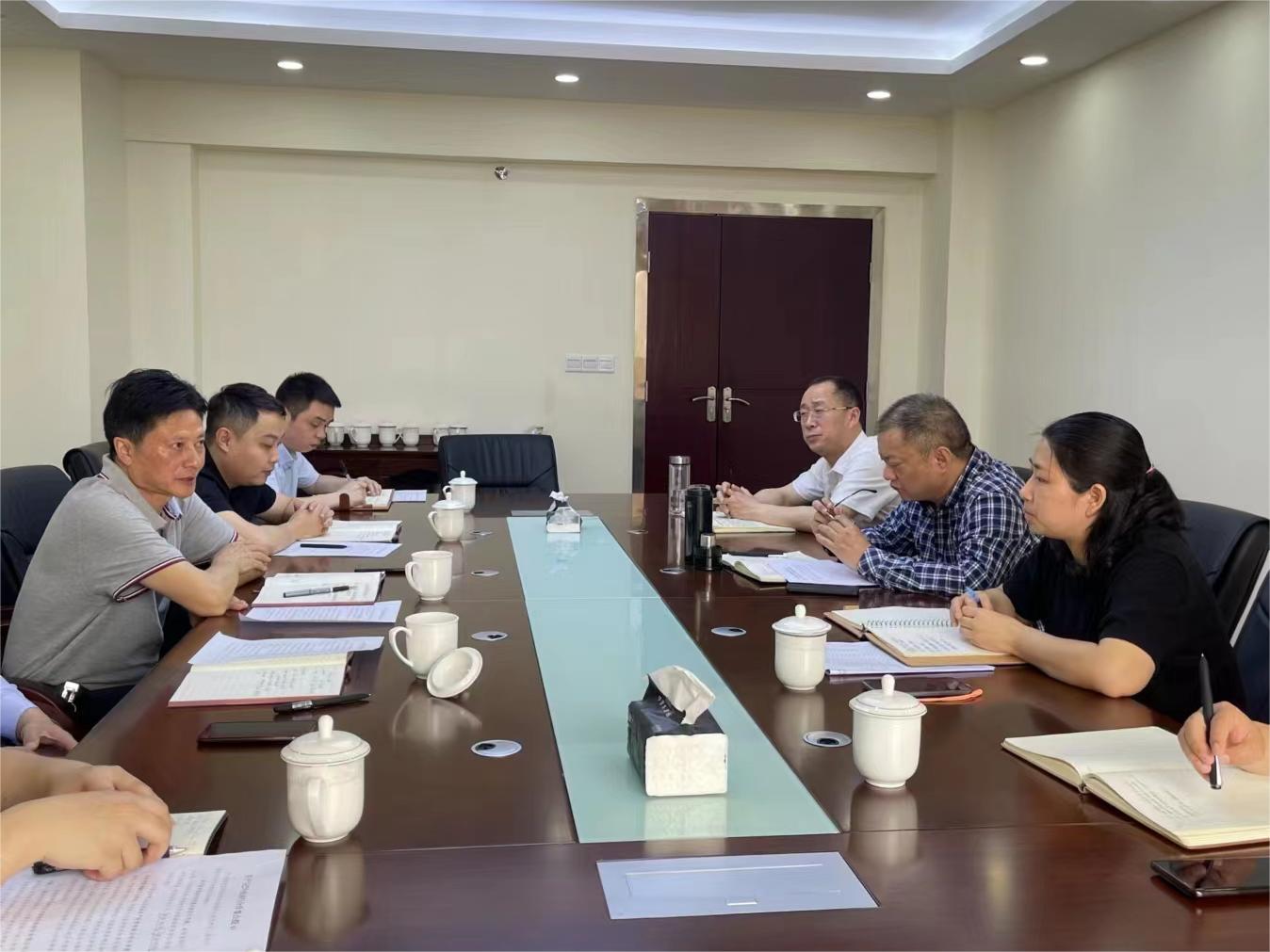 集團(tuán)黨委書記、董事長(zhǎng)許大政一行赴巴中農(nóng)商行開展業(yè)務(wù)合作洽談會(huì)